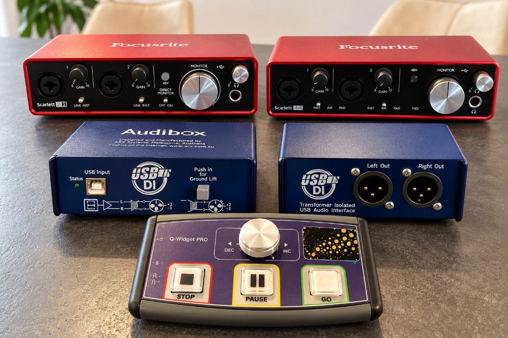 Focusrite 2i2 - Focusrite 4i4 - ARX USB DI - Q-Widget PRO, Ophalen of Verzenden, Gebruikt, Extern, Focusrite