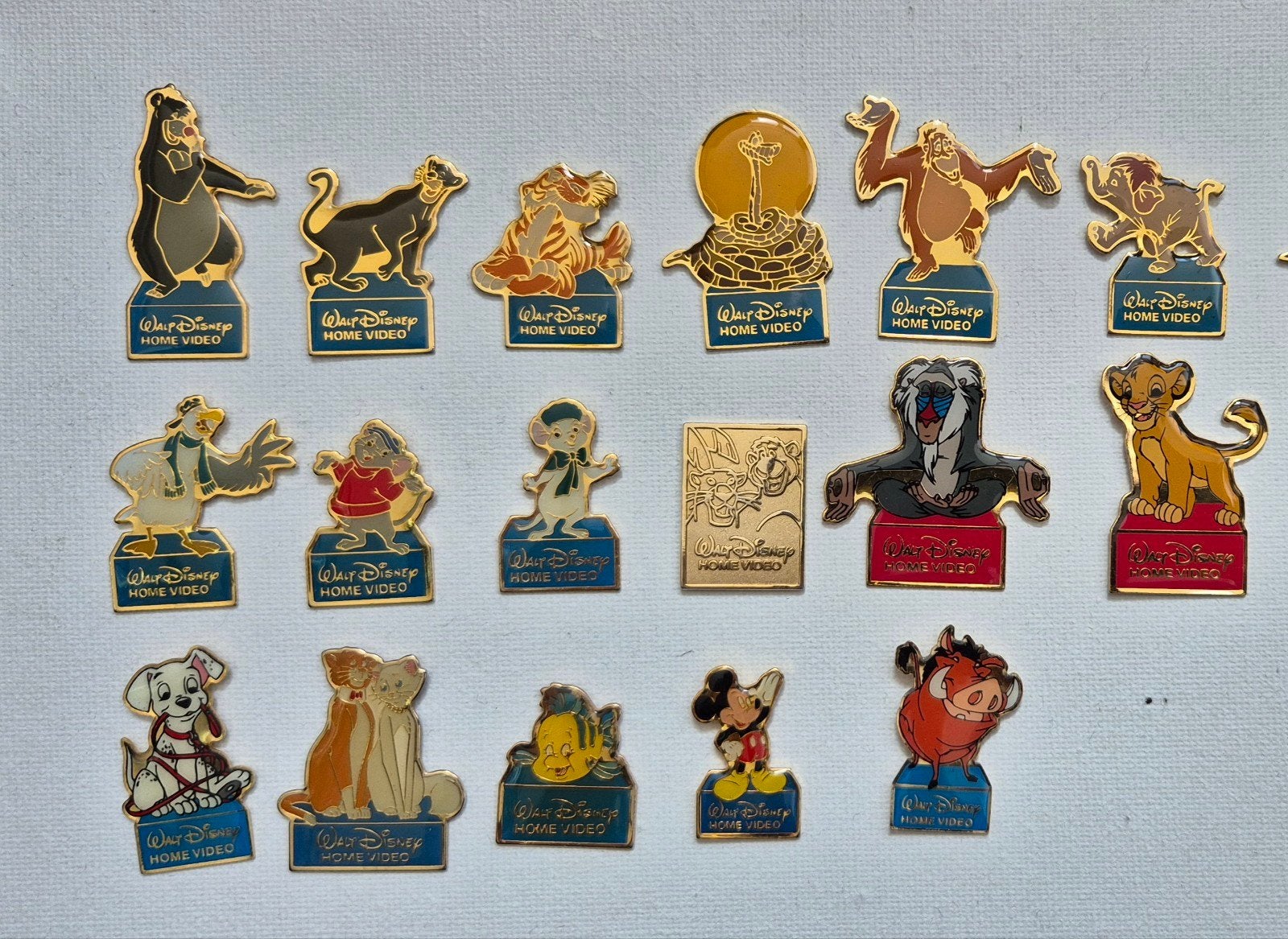 Disney pins - Home video, Verzamelen, Ophalen of Verzenden, Overige figuren, Nieuw, Overige typen
