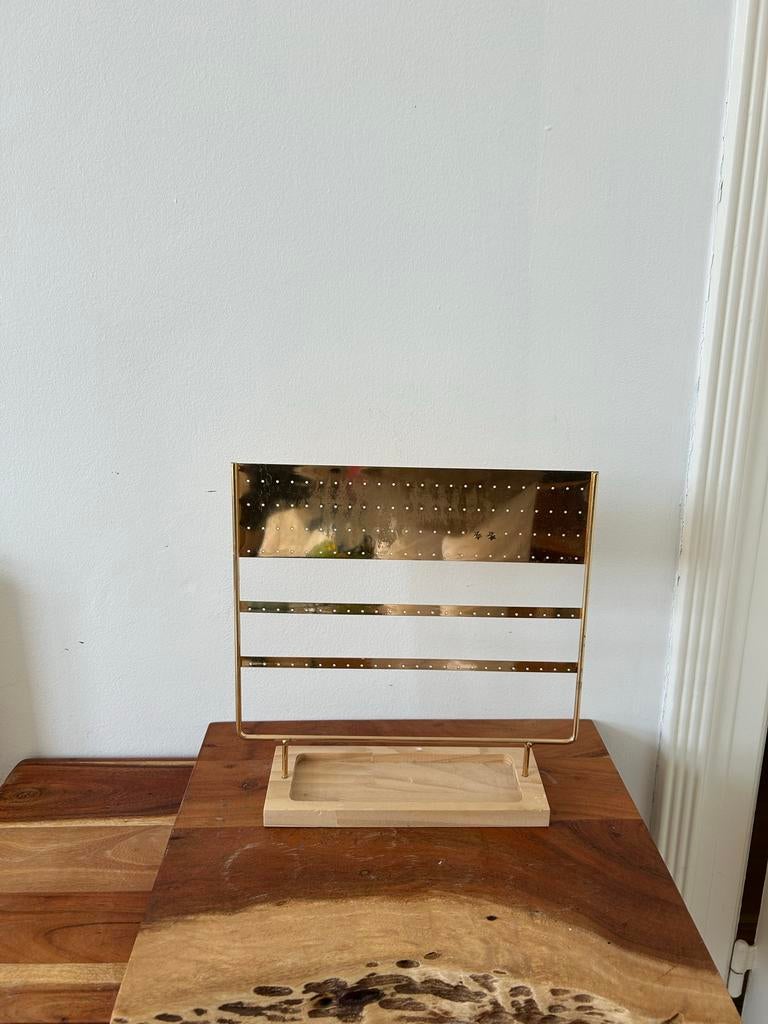 Gouden sieradenrek met houten voet, Ophalen of Verzenden, Gebruikt