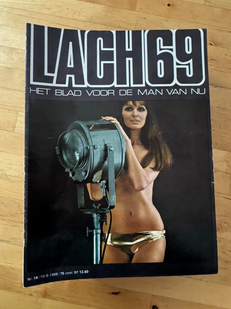 Lach 69 (1968) magazine erotiek playboy vintage, Verzenden, Gelezen