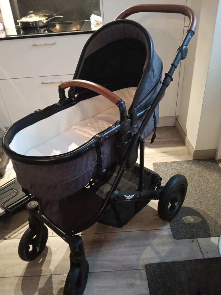 Sleeworld kinderwagen met Maxi-Cosi en autostoelhouder, Kinderen en Baby's, Kinderwagens en Combinaties, Ophalen