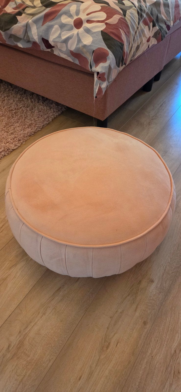 Roze (kinder)poef, Ophalen, Rond, 50 tot 75 cm, 50 tot 75 cm