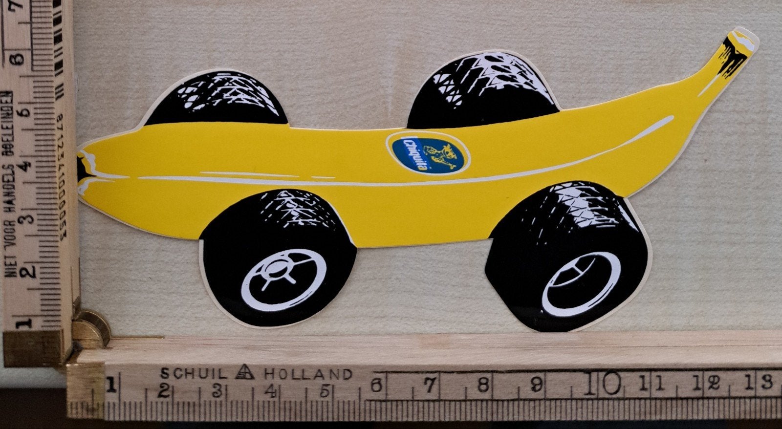 Vintage sticker banaan op wielen Chiquita bananen merk logo, Ophalen of Verzenden, Zo goed als nieuw, Overige typen