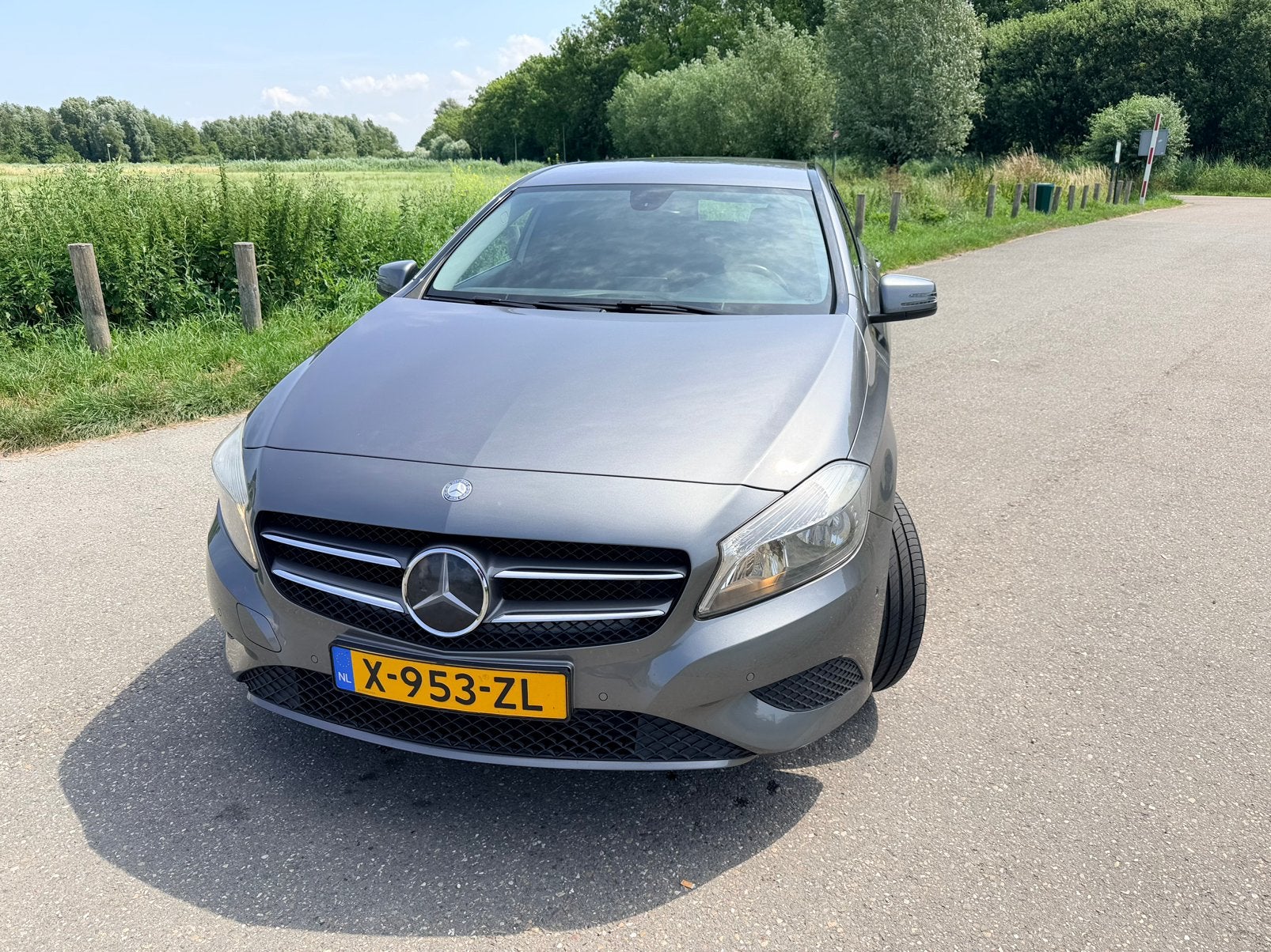 Mercedes-Benz A-Klasse A180 1.6 2013 Grijs, Auto's, Voorwielaandrijving, 4 cilinders, 122 pk, 1595 cc