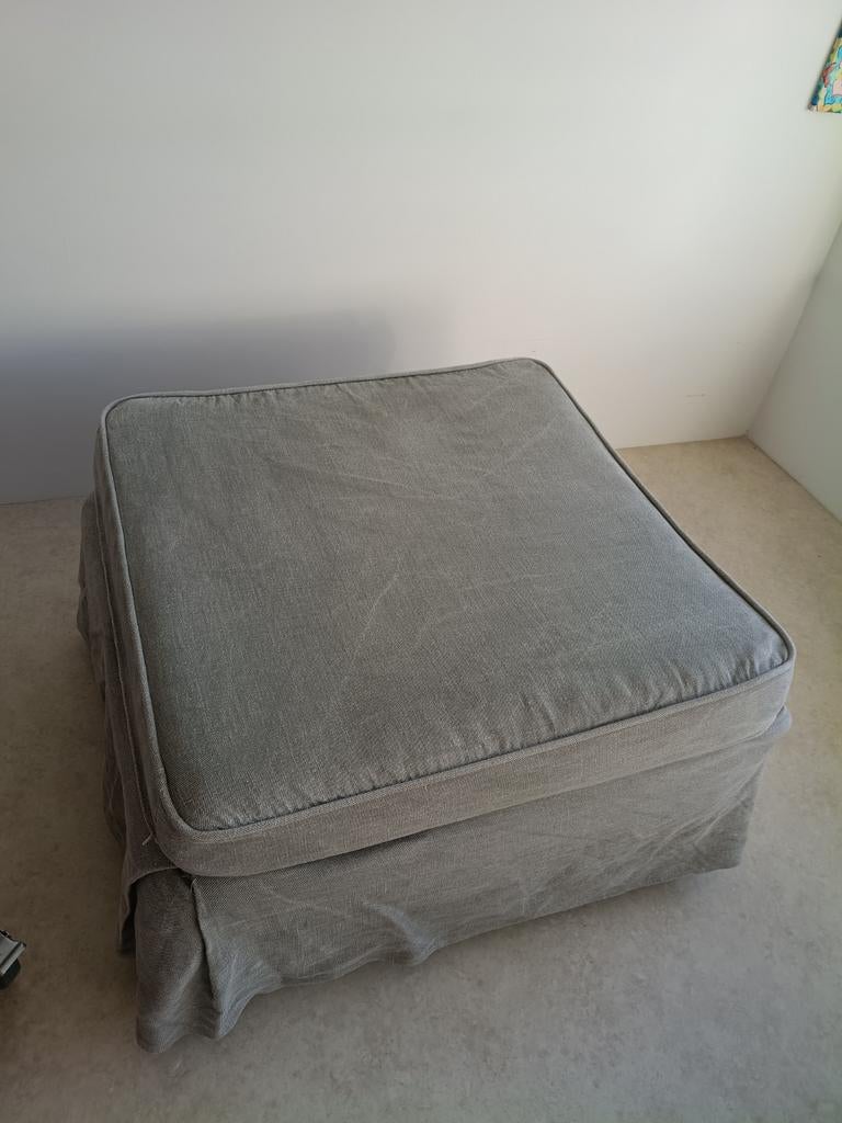 Hocker/poef + opvouwbaar bed  (2 in 1) - COCOMAT, Ophalen, Gebruikt, Vierkant, 75 tot 100 cm