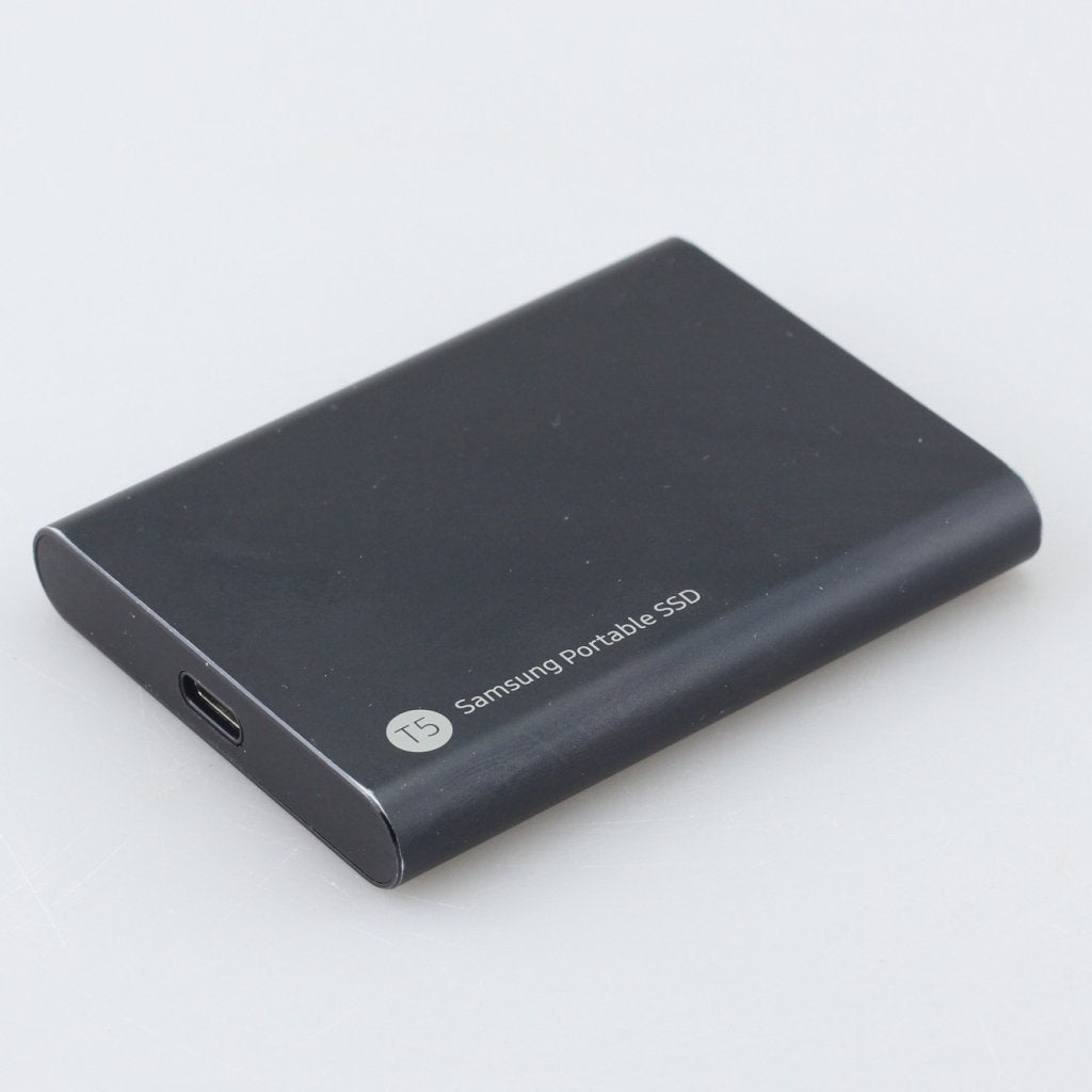 Samsung Portable SSD T5 1TB, Computers en Software, Samsung, Zo goed als nieuw, Support@Samsung.com, 129, Samsung-ro, Yeongtong-gu
Suwon-si, Gyeonggi-do 16677
South Korea