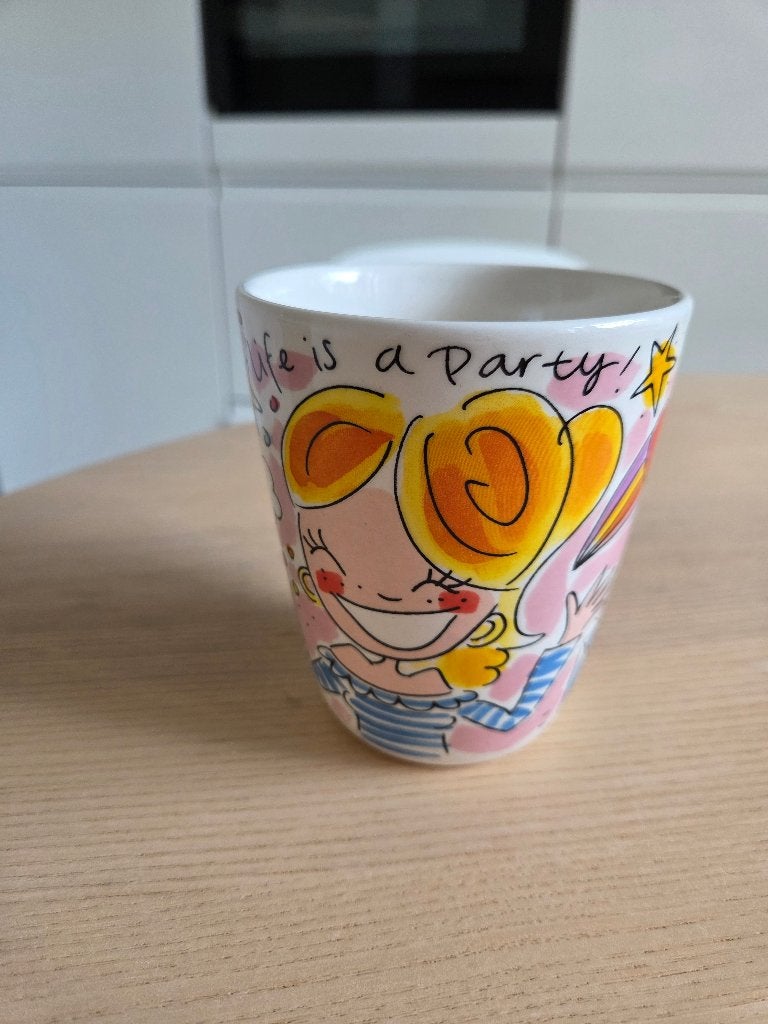 Blond Amsterdam beker 'Life is a party', Huis en Inrichting, Keuken | Servies, Ophalen, Zo goed als nieuw, Kop(pen) en/of Schotel(s)