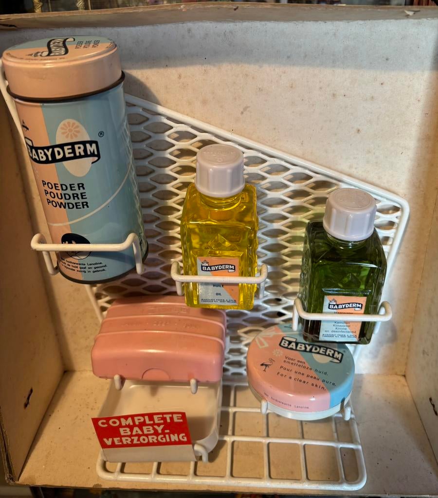 Babyderm baby verzorgingrekje in originele doos, Ophalen of Verzenden, Zo goed als nieuw, Gebruiksvoorwerp