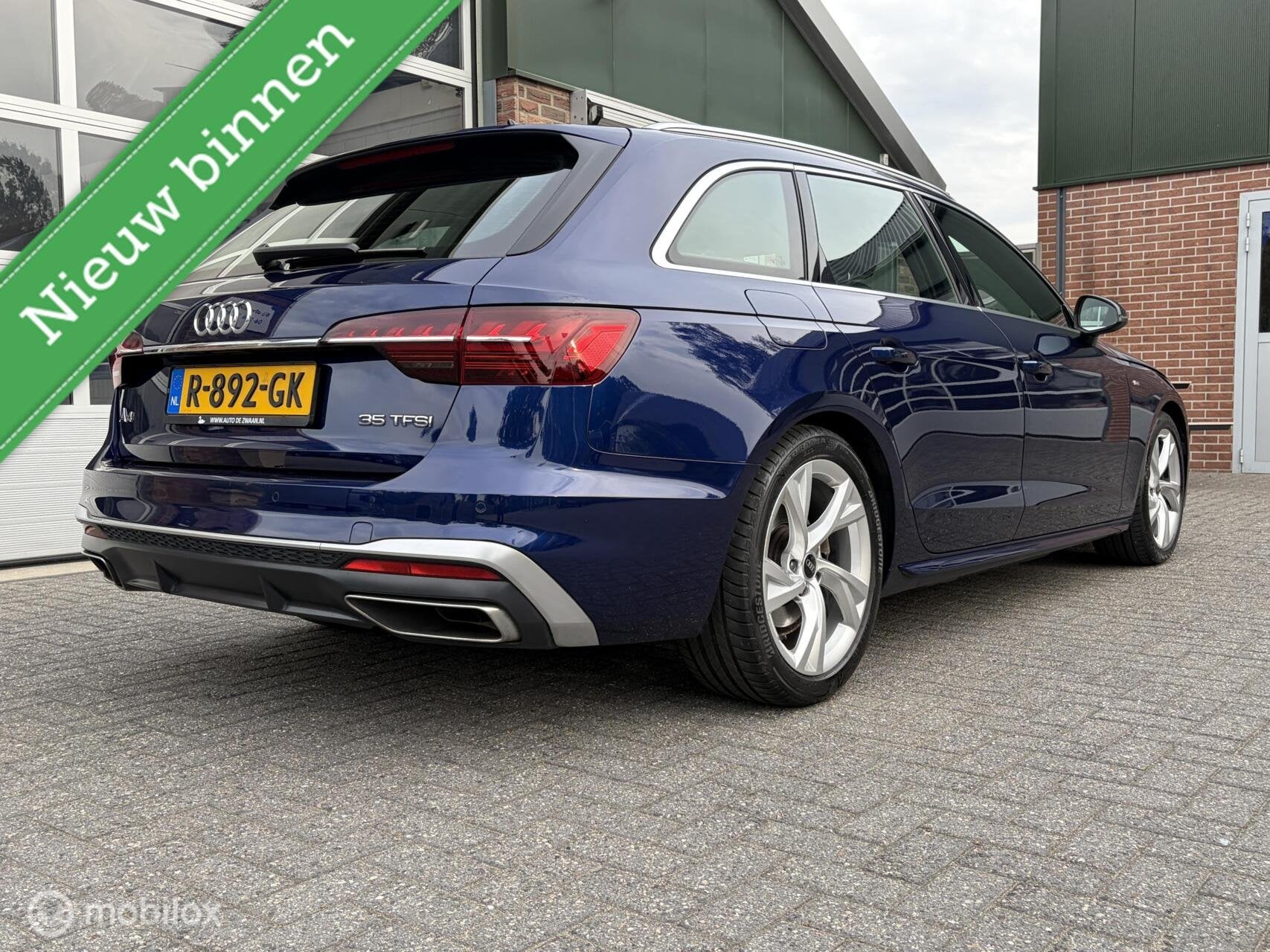 Audi A4 Avant 35 TFSI S-line|Wegklapbare Trekhaak|Carplay|El, Auto's, Dealer onderhouden, Euro 6, 4 cilinders, Blauw