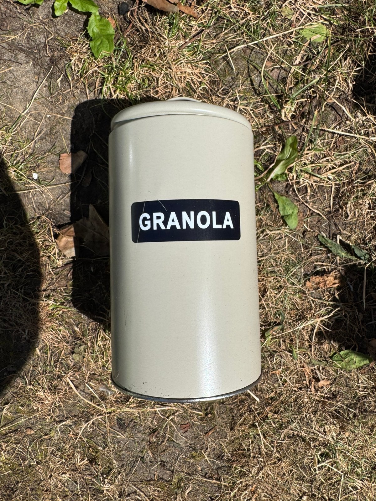 Blik granola, Verzamelen, Blikken, Ophalen of Verzenden, Gebruikt, Overige, Overige merken