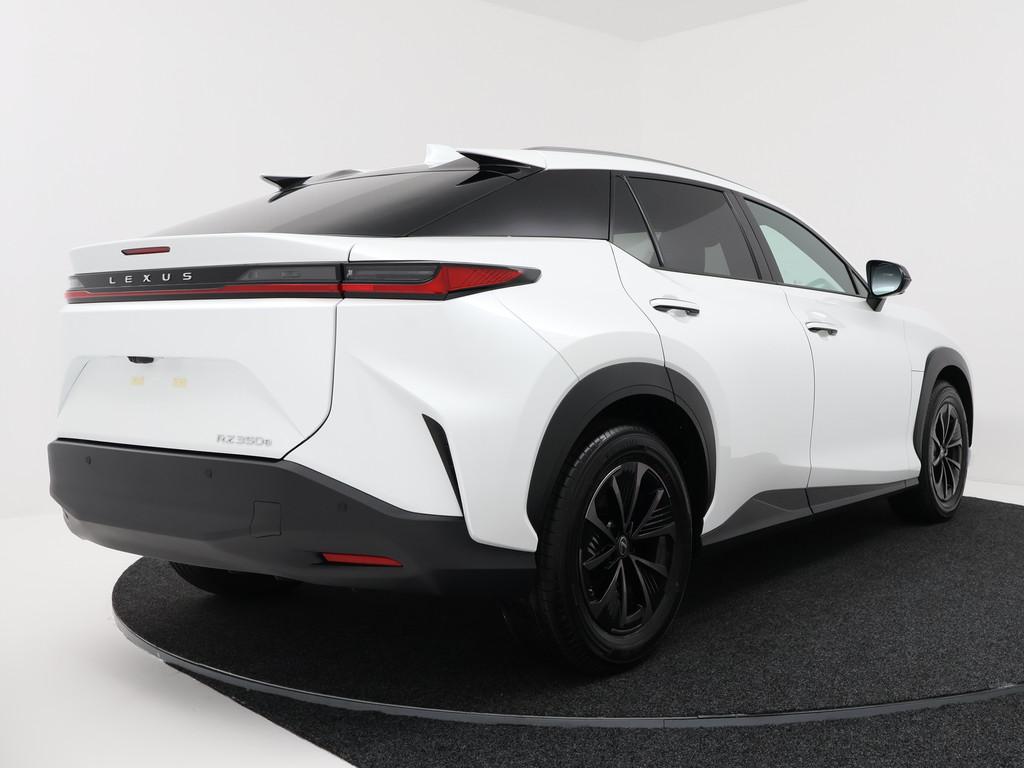Lexus RZ 350e Luxury Line 77 kWh (bj 2026, automaat), Auto's, Lexus, 12 maanden, Gebruikt, Wit, Leder