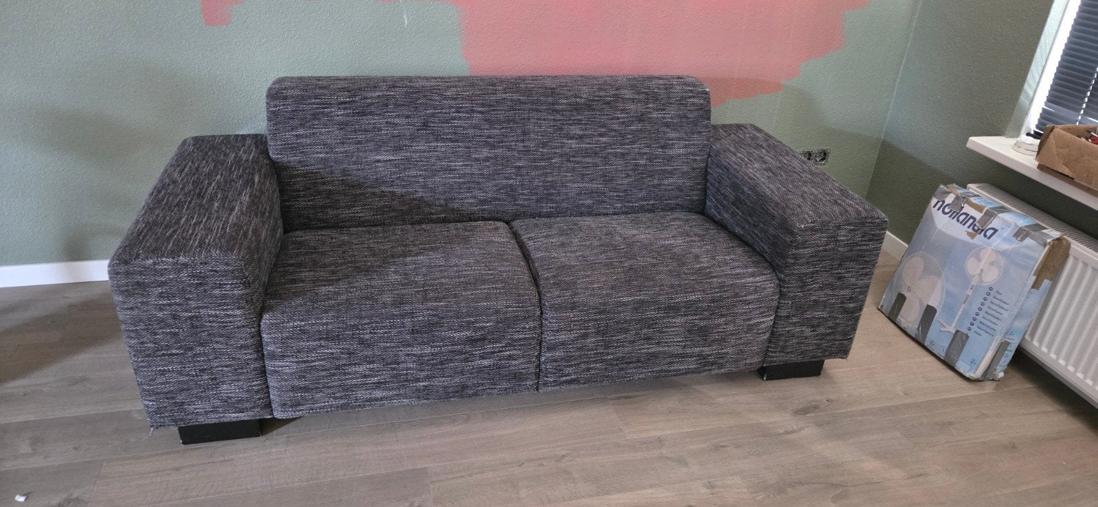 Comfortabele tweepersoonsbank met afschroefbare poten, Gebruikt, Tweepersoons, 75 tot 100 cm, Ophalen of Verzenden
