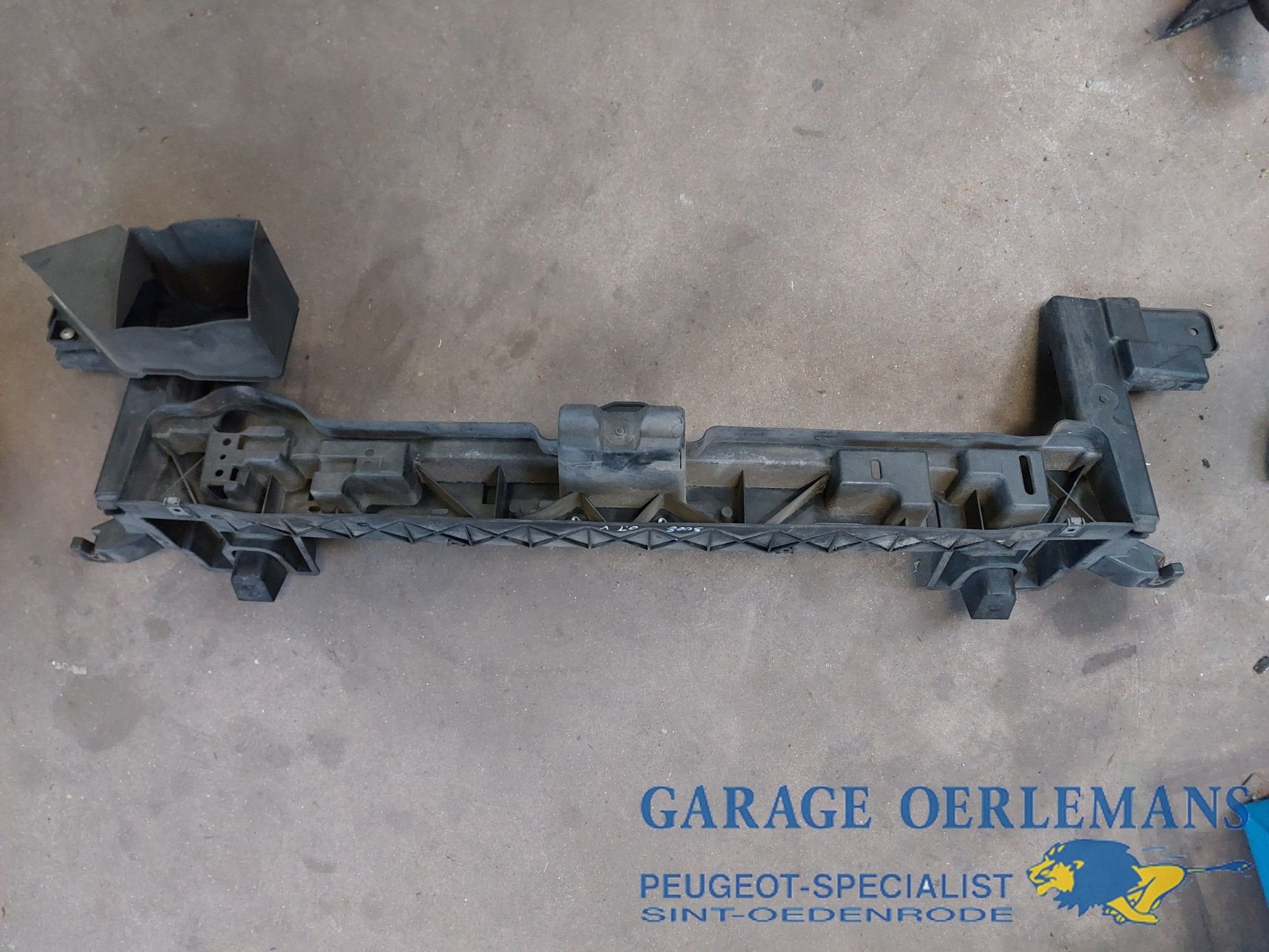 dwarsbalk peugeot 5008 1.6 thp 2011, 9672379580, Gebruikt, -, -, ARN erkend