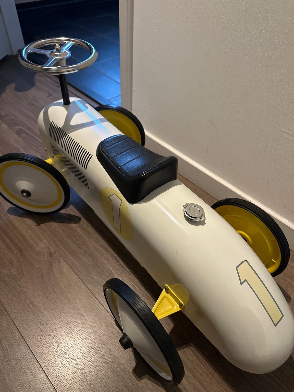 Baghera Rider Classic Loopauto - Wit/Geel, Ophalen, Zo goed als nieuw, Loopvoertuig