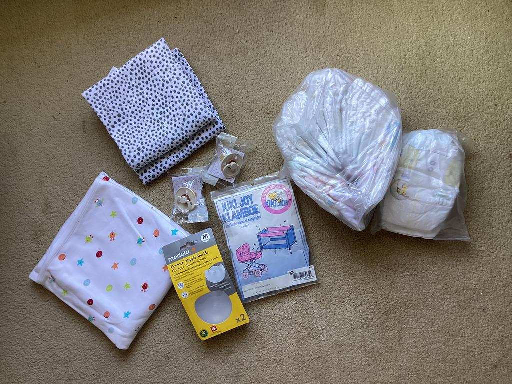 Nieuw babypakket. Luiers, spenen, Meyco doeken, klamboe., Kinderen en Baby's, Badjes en Verzorging, Ophalen of Verzenden, Nieuw