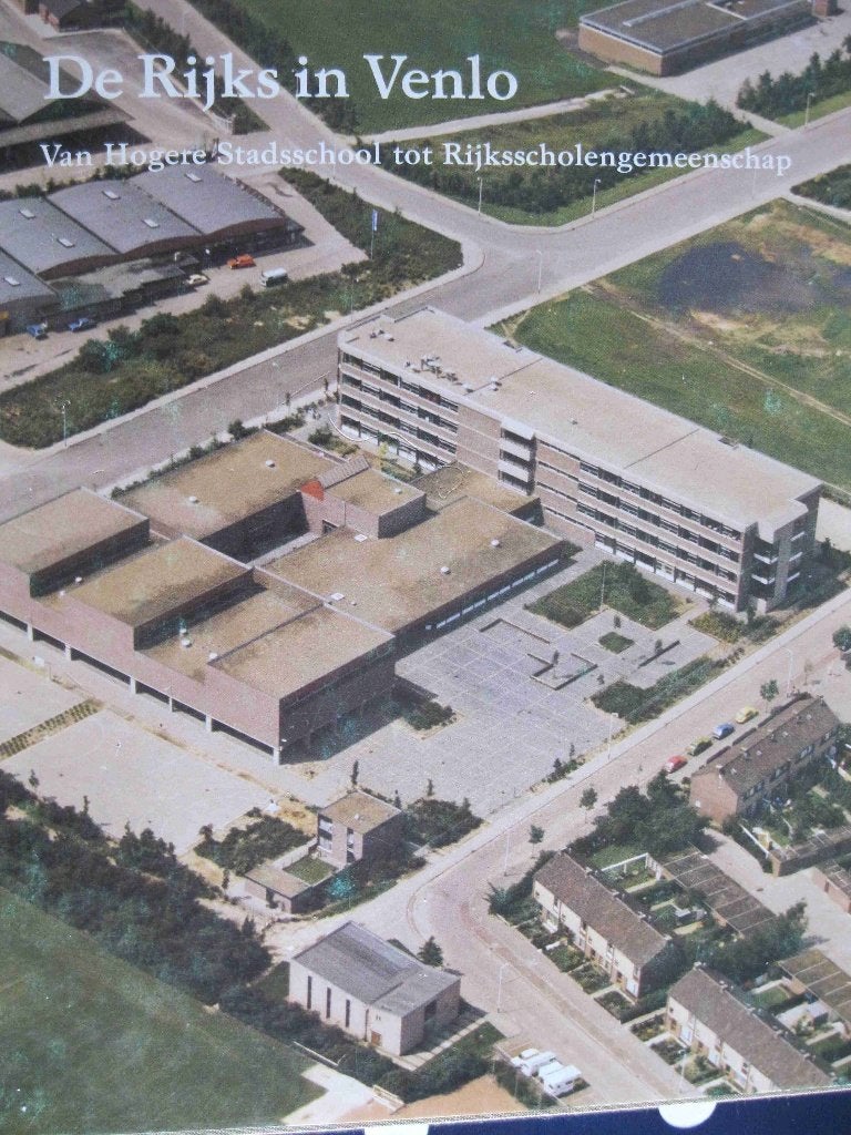 De Rijks in Venlo. Van stadsschool ....  EUR 6,-, Ophalen, Zo goed als nieuw, Feller, J.C. e.a.