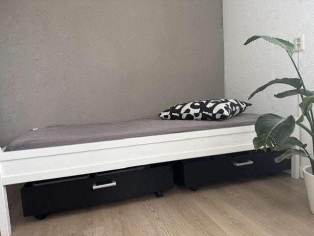 een persoons bed LUNDIA, Ophalen, Gebruikt, 90 cm, Eenpersoons