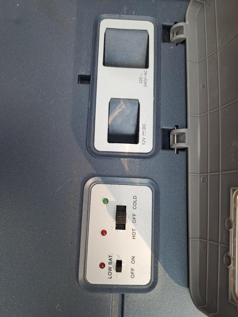 Mobicool Elektrische Koelbox 12V/220V, Caravans en Kamperen, Koelboxen, Ophalen, Zo goed als nieuw, Elektrisch
