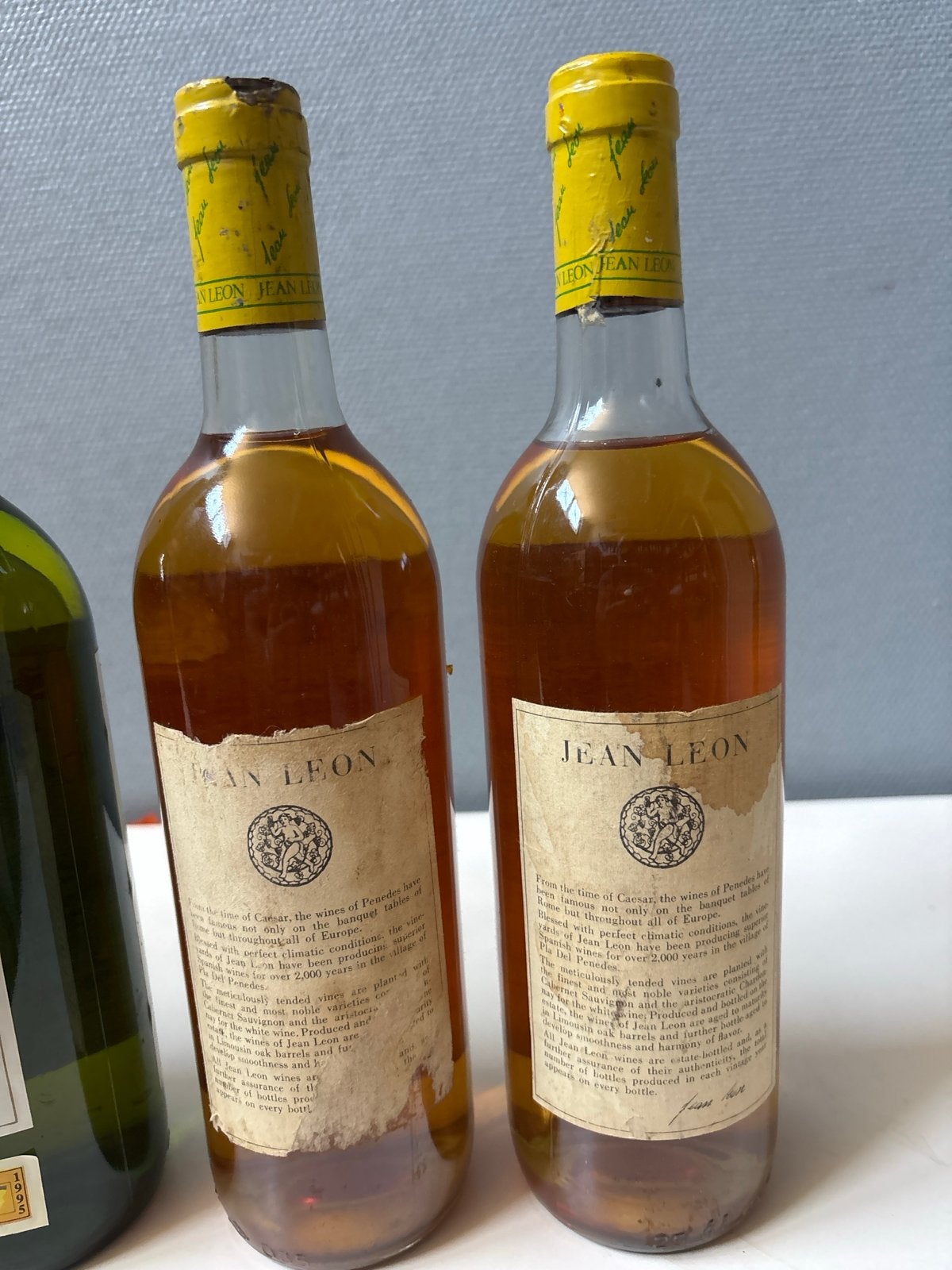 Jean Leon Chardonnay 1982 - Twee flessen Spaanse witte wijn, Ophalen of Verzenden, Gebruikt, Overige gebieden, Witte wijn