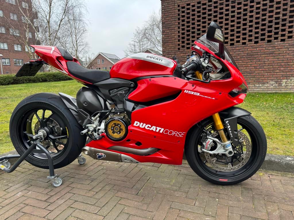 Ducati 1199 Panigale S in R trim, 2 cilinders, Sportuitlaat, Motorrijbewijs A, Gebruikt