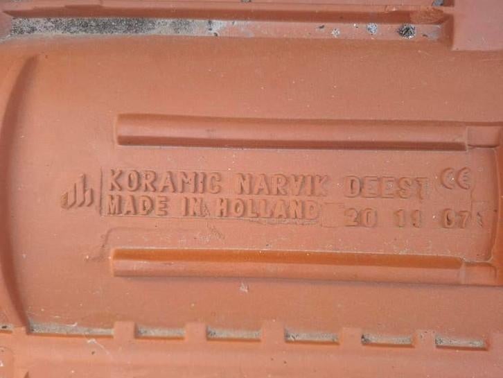 Ruim 180 Koramic Narvik Deest dakpannen + 7 linkerzijpannen, Ophalen, Gebruikt, Steen of Klei, 15 m² of meer