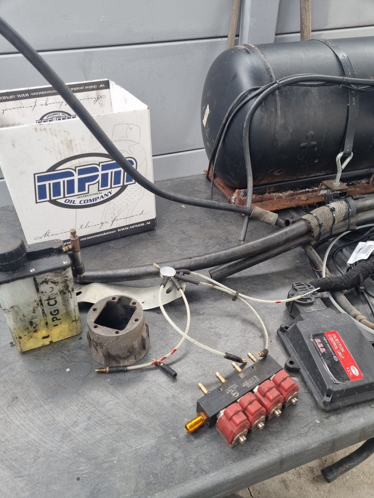 LPG G3 installatie AEB MP48 4 cilinder behalve GAS TANK!!!, Ophalen of Verzenden, Gebruikt, Universele onderdelen