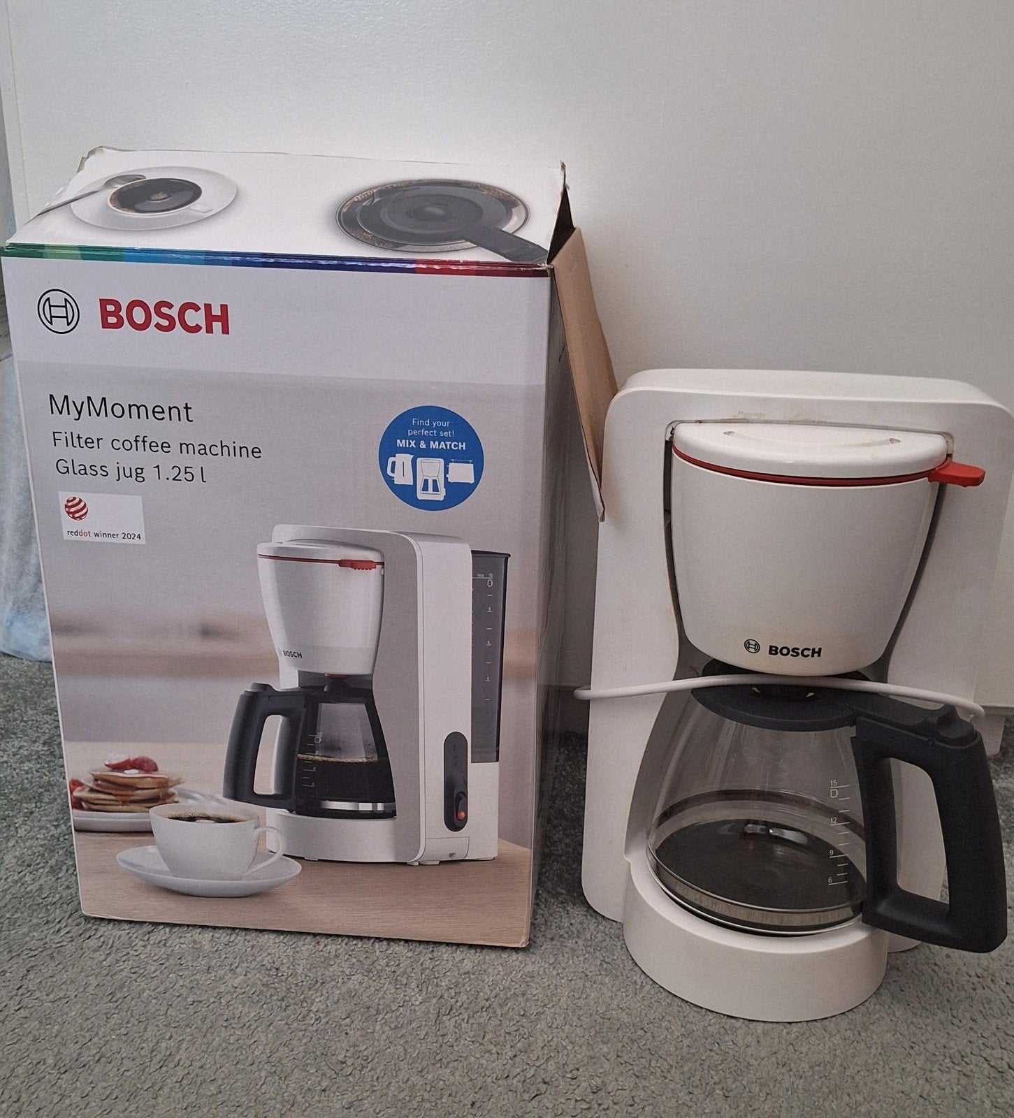 Keuken: Bosch Koffiezetapparaat - Wit (TKA2M111), Afneembaar waterreservoir, Gebruikt, 10 kopjes of meer, Koffiemachine