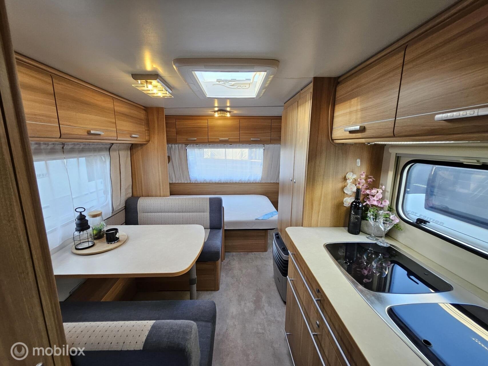 CARAVELAIR ANTARES LUXE 527 TK 2014|7-PERSOONS|STAPELBED|MOV, Overige typen, Bedrijf, Meer dan 6, 6 tot 7 meter