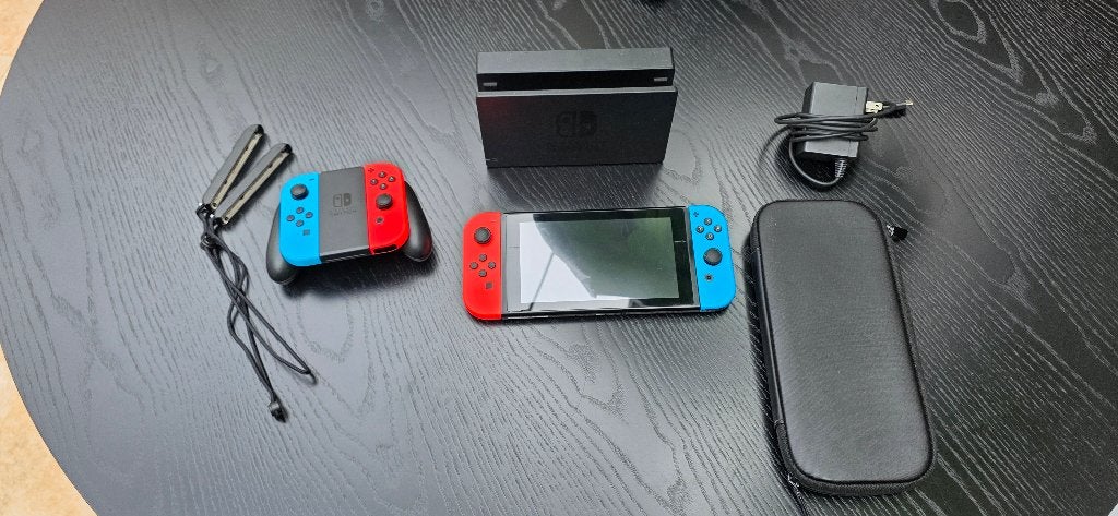 Nintendo Switch V1, Ophalen of Verzenden, Gebruikt, Met 2 controllers, Switch Original