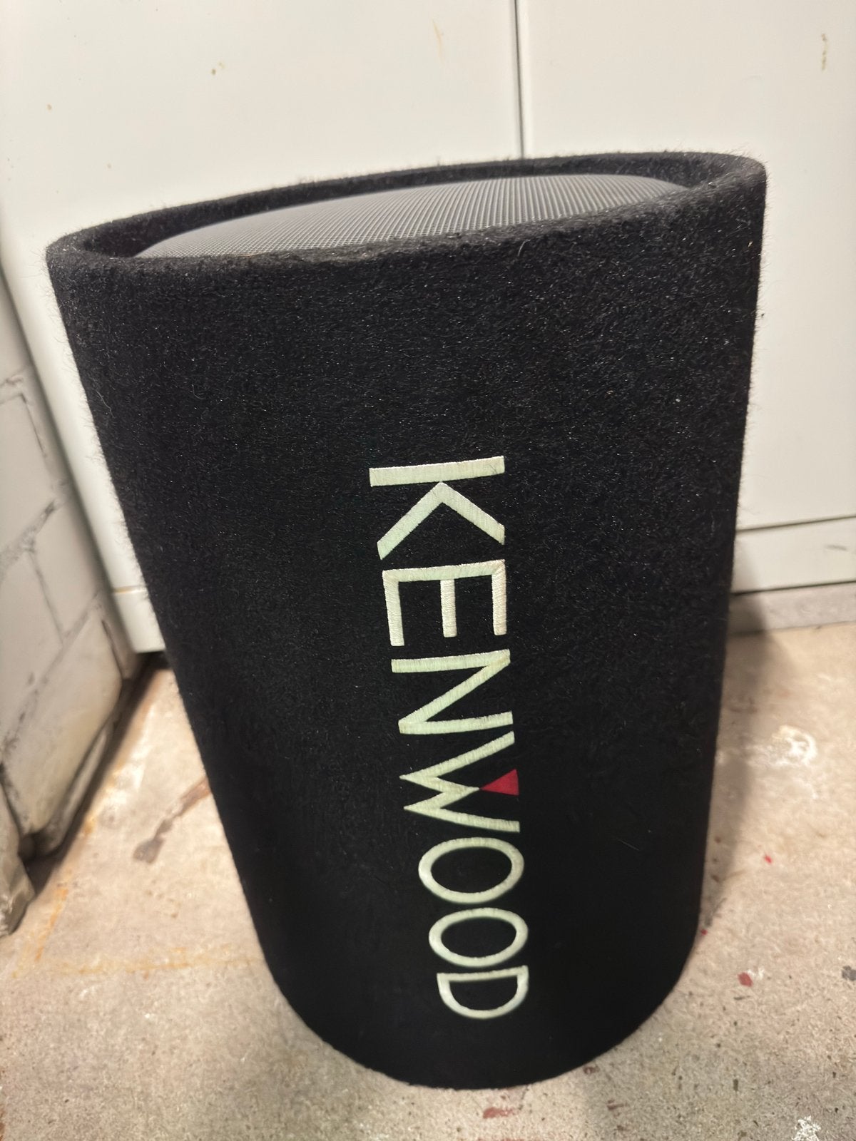 Kenwood Subwoofer en Versterker Set - KAC-6104D, Auto diversen, Ophalen of Verzenden, Zo goed als nieuw