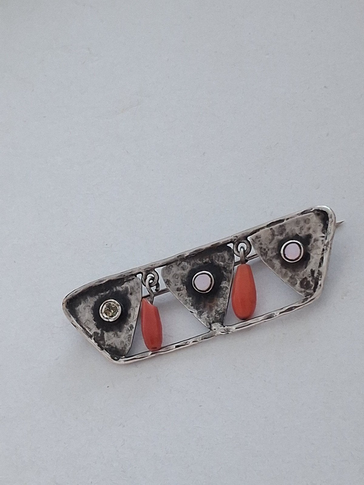 Bloedkoraal en zilveren broche, Sieraden, Tassen en Uiterlijk, Broches, Ophalen of Verzenden, Zo goed als nieuw, Zilver, Zilver