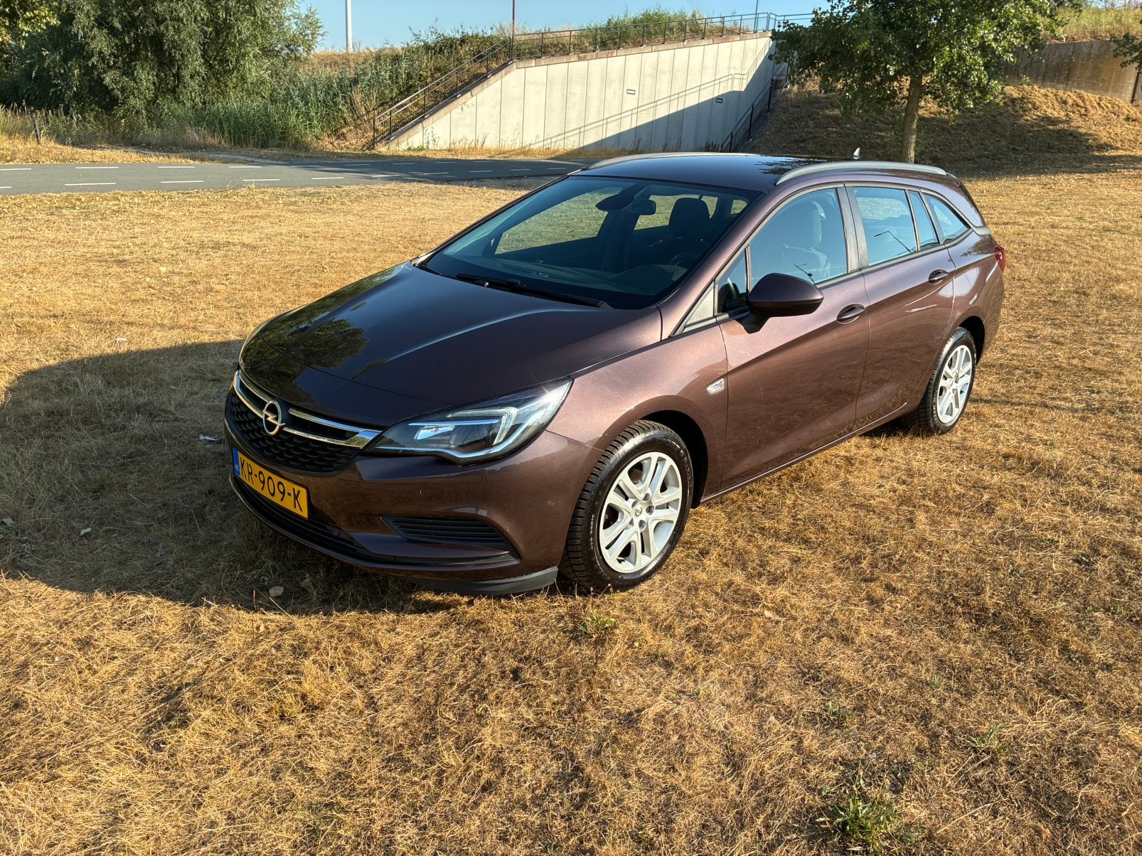Opel Astra 1.6 Cdti 81KW Sports Tourer Carplay/Airco/NAP!, Auto's, Opel, Voorwielaandrijving, Stof, 4 cilinders, Bruin