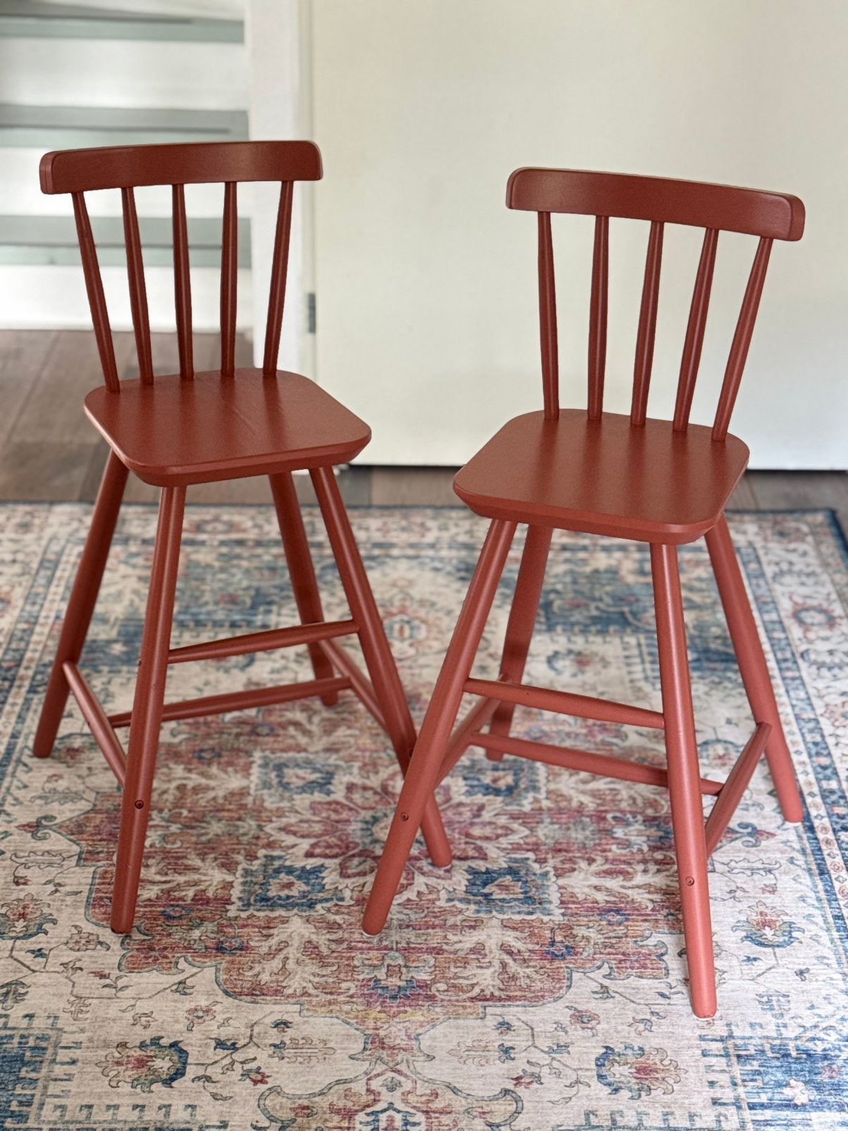 2 x IKEA AGAM kinderstoeltjes - Terracotta, Ophalen, Gebruikt, Overige typen