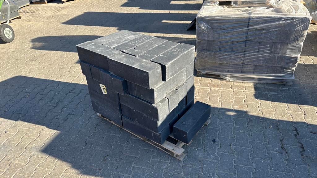 15x15x45cm linea stapelblok antraciet, Ophalen of Verzenden, Zo goed als nieuw