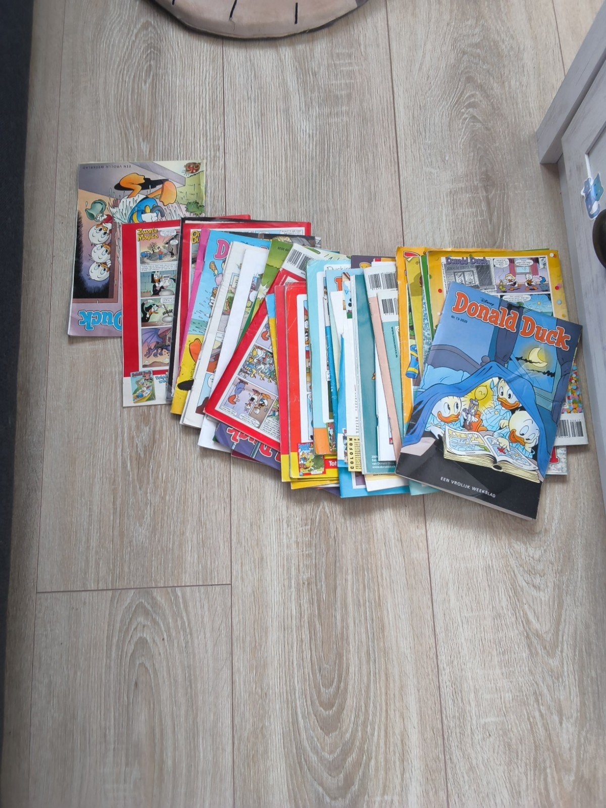 Donald Duck stripboeken - Diverse uitgaven, Boeken, Stripboeken, Meerdere stripboeken, Ophalen of Verzenden, Gelezen, Walt Disney