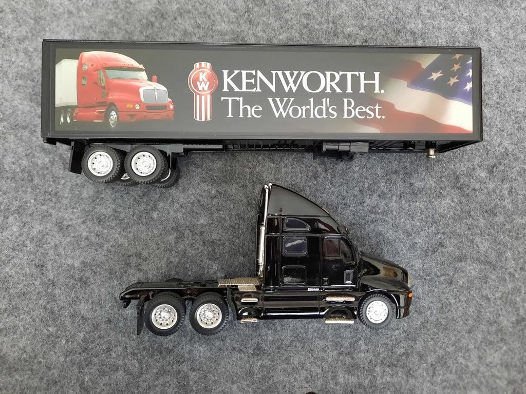 Kenworth T2000 + oplegger 'The World's Best' - Norscot 1/50, Ophalen of Verzenden
