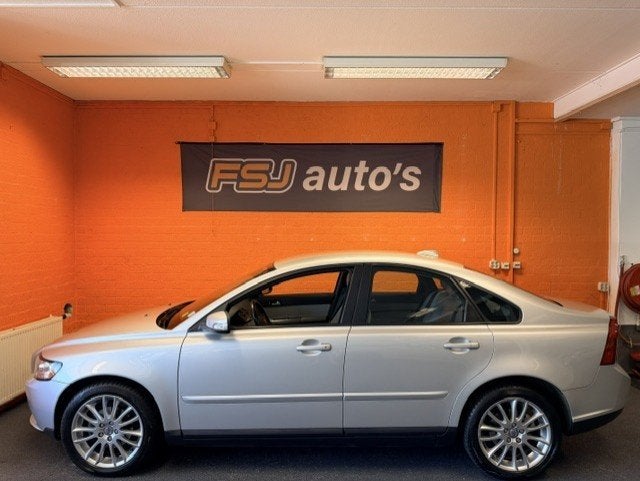 Volvo S40 1.8F EDITION II / TOPSTAAT / DEALER ONDERHOUDEN!, Auto's, Voorwielaandrijving, 125 pk, Gebruikt, 4 cilinders