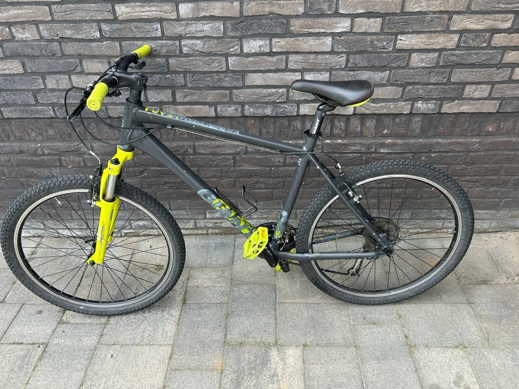 Giant MTB – 26 inch – Shimano 24 versnellingen – nette staat, Fietsen en Brommers, Fietsen | Mountainbikes en ATB, Ophalen, Gebruikt