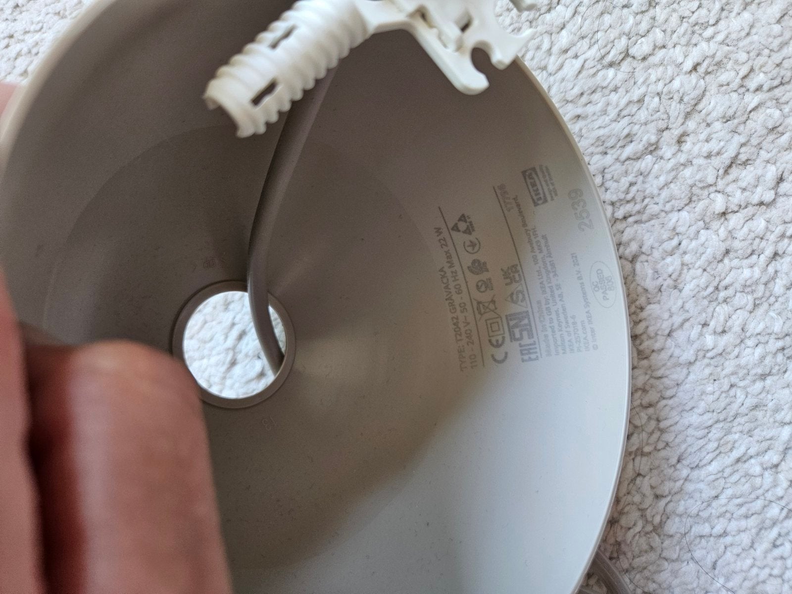 IKEA Hemma Lampfitting E27 met plafondkap - 2 stuks, Kunststof, Gebruikt, Modern, minimalistisch, E27 (groot)