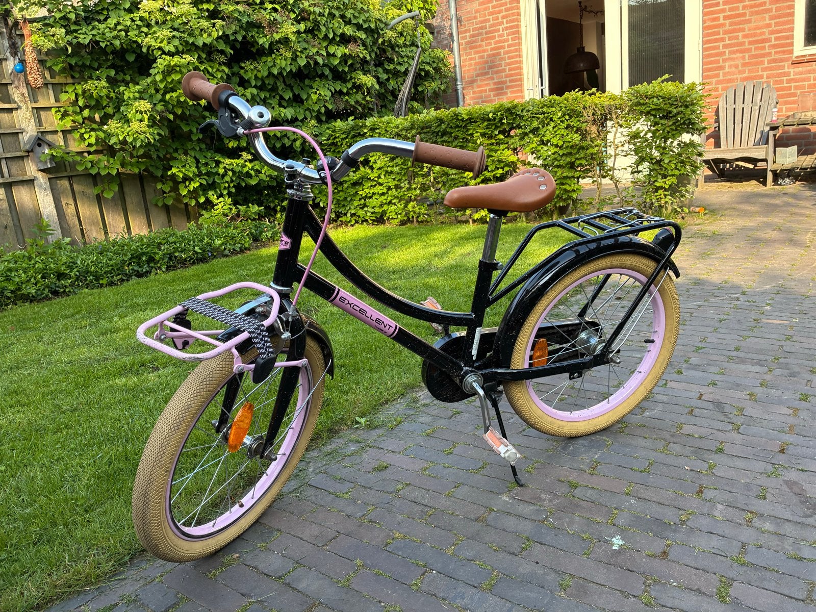 Kinderfiets Volare Excellent 18 inch - Zwart/Roze, Fietsen en Brommers, Fietsen | Kinderfietsjes, Ophalen, Gebruikt, Terugtraprem