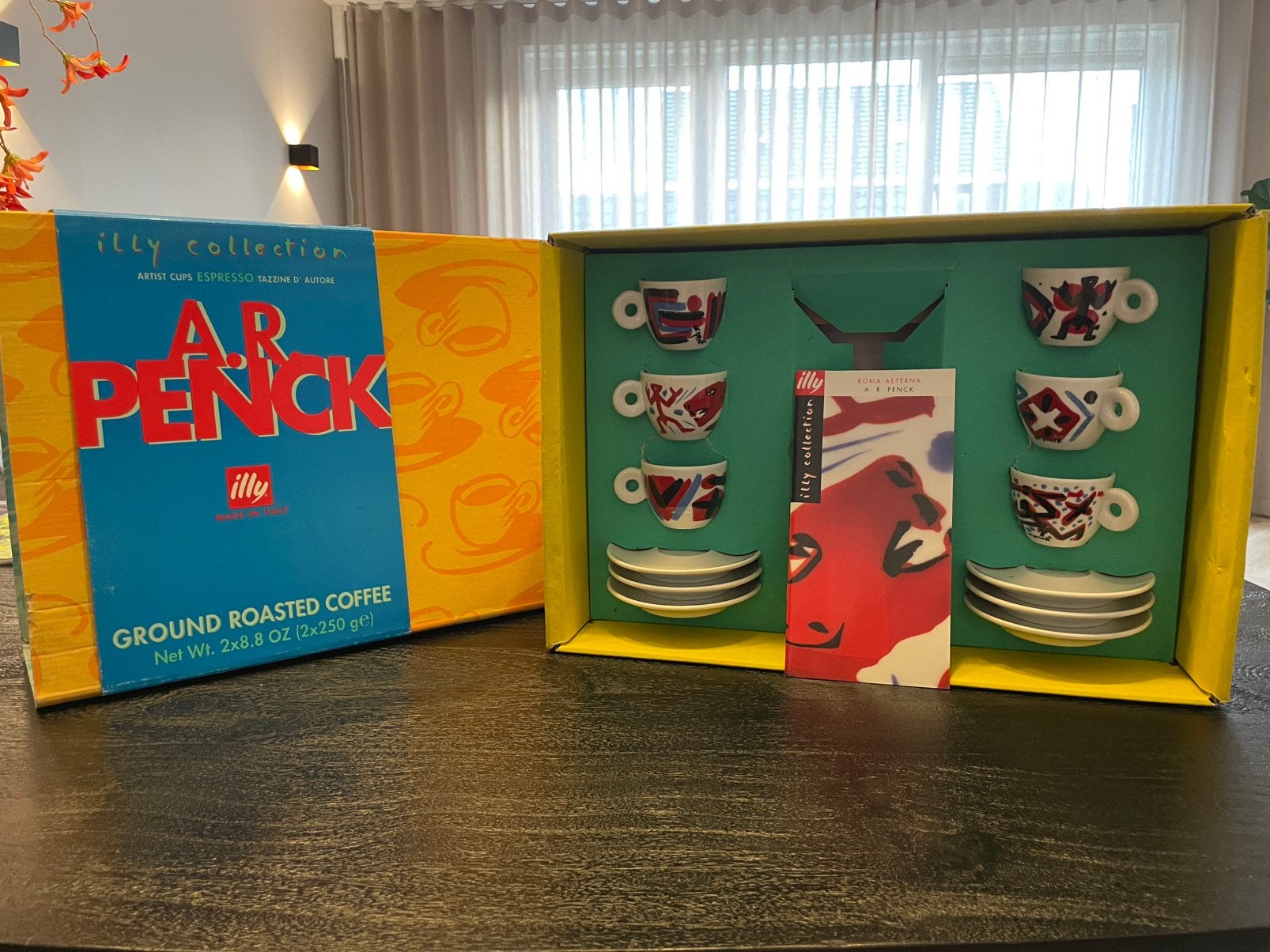 Illy Art kopjes A.R. Penck 1997 – Complete set, doos/boekje, Meerkleurig, Ophalen of Verzenden, Overige materialen, Overige typen