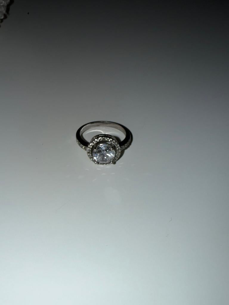 Zilveren ring met zirkonia steen - Maat 18-19, Met kristal, 18 tot 19, Gebruikt, Verzenden
