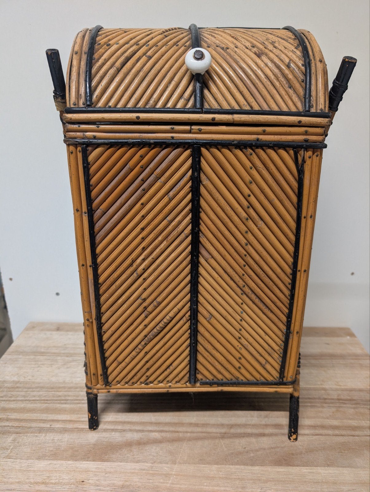 Vintage rieten/rotan kistje/kastje rek5, Ophalen