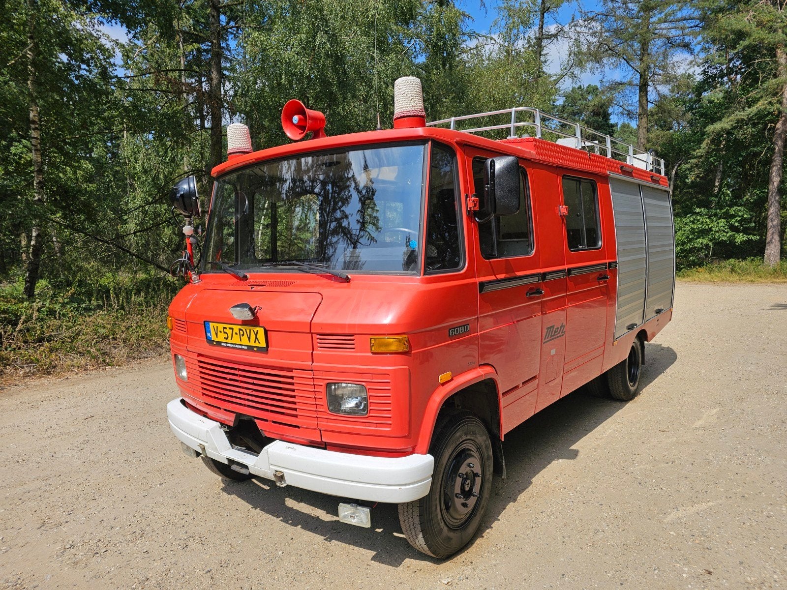 Mercedes 608 belastingvrij brandweer dudo diesel 508 camper, Achterwielaandrijving, 82 pk, Leder en Stof, Mercedes-Benz