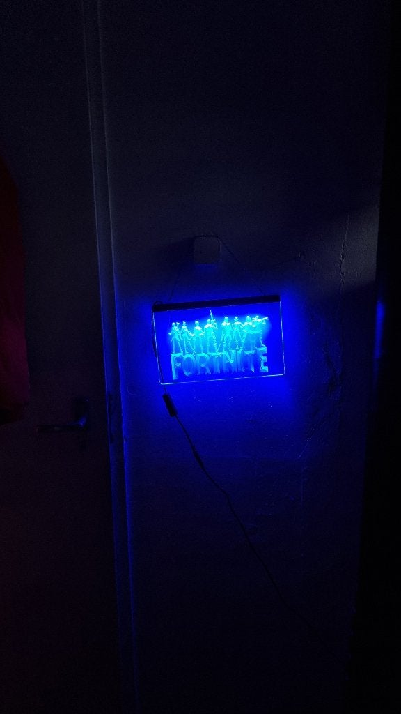 Fortnite neon led sign MOET WEG, Ophalen, Overige genres, 1 speler, Zo goed als nieuw