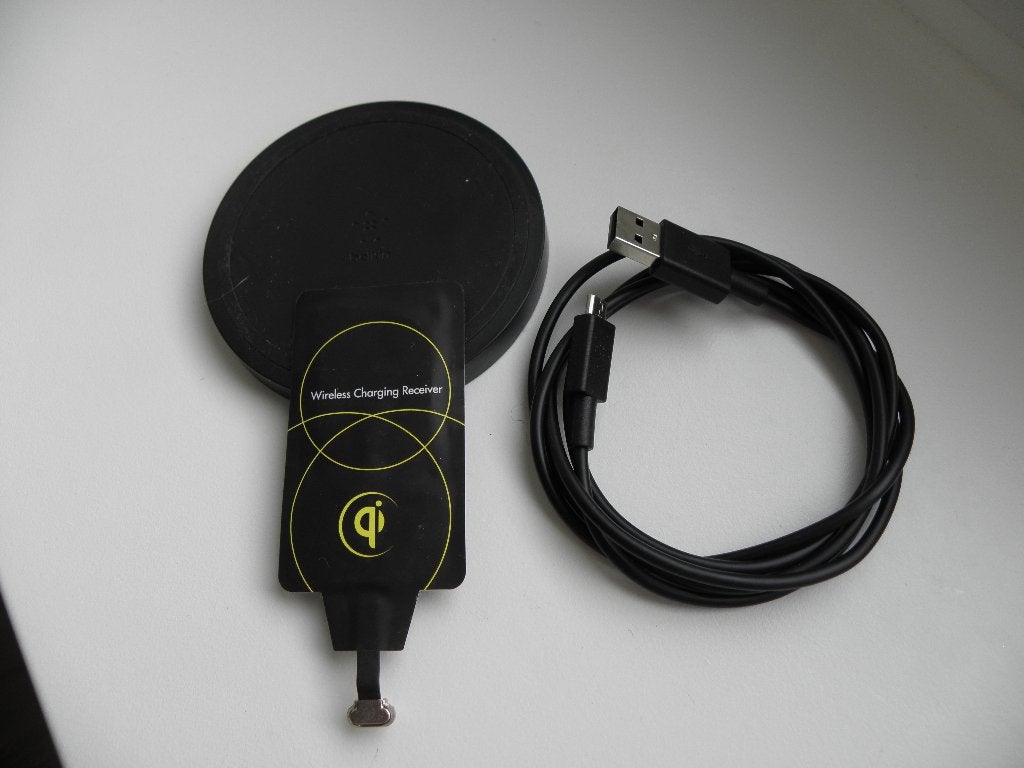 Draadloos Oplaad Station Voor Iphone, Ophalen of Verzenden, Zo goed als nieuw, Zwart, 128 GB