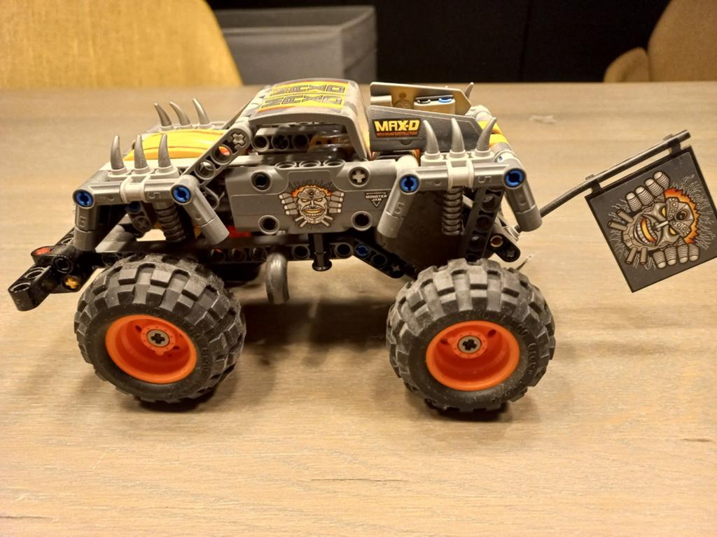 Lego Technic Monster Jam Max-D 42119, Kinderen en Baby's, Speelgoed | Duplo en Lego, Lego, Ophalen of Verzenden, Zo goed als nieuw