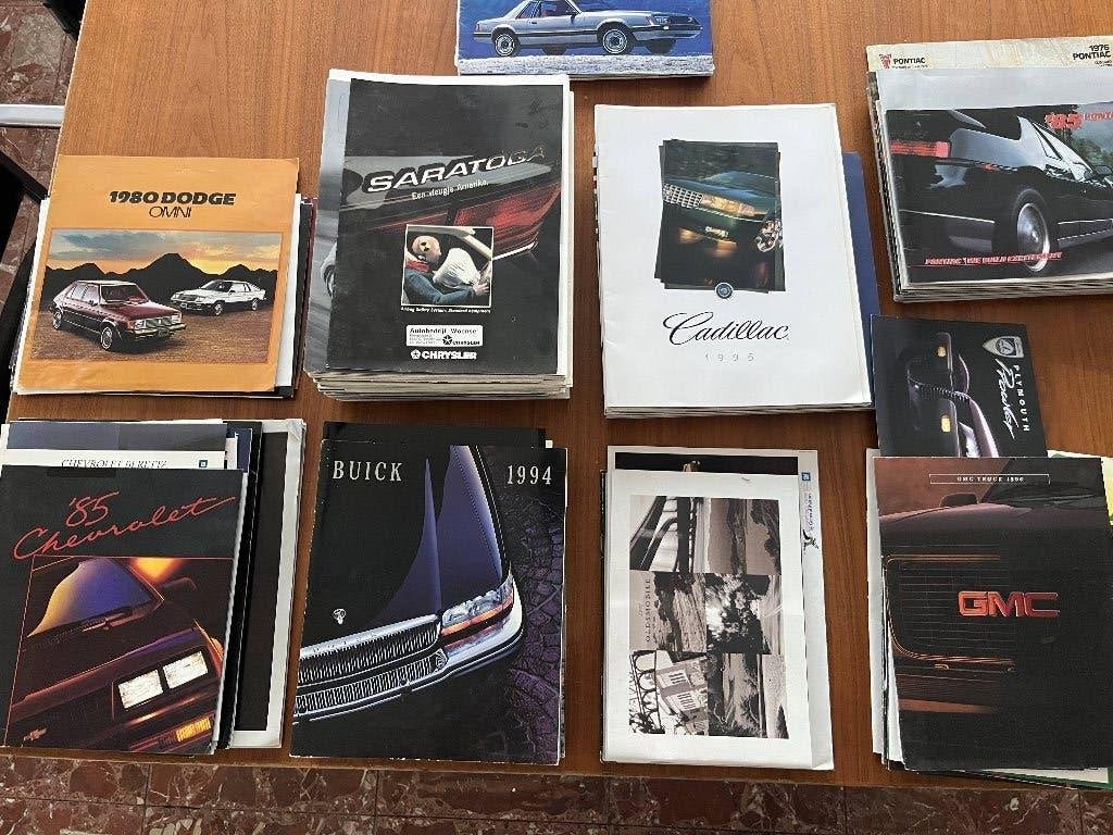auto brochures en folders USA 130 stuks, Ophalen, Zo goed als nieuw, Overige merken