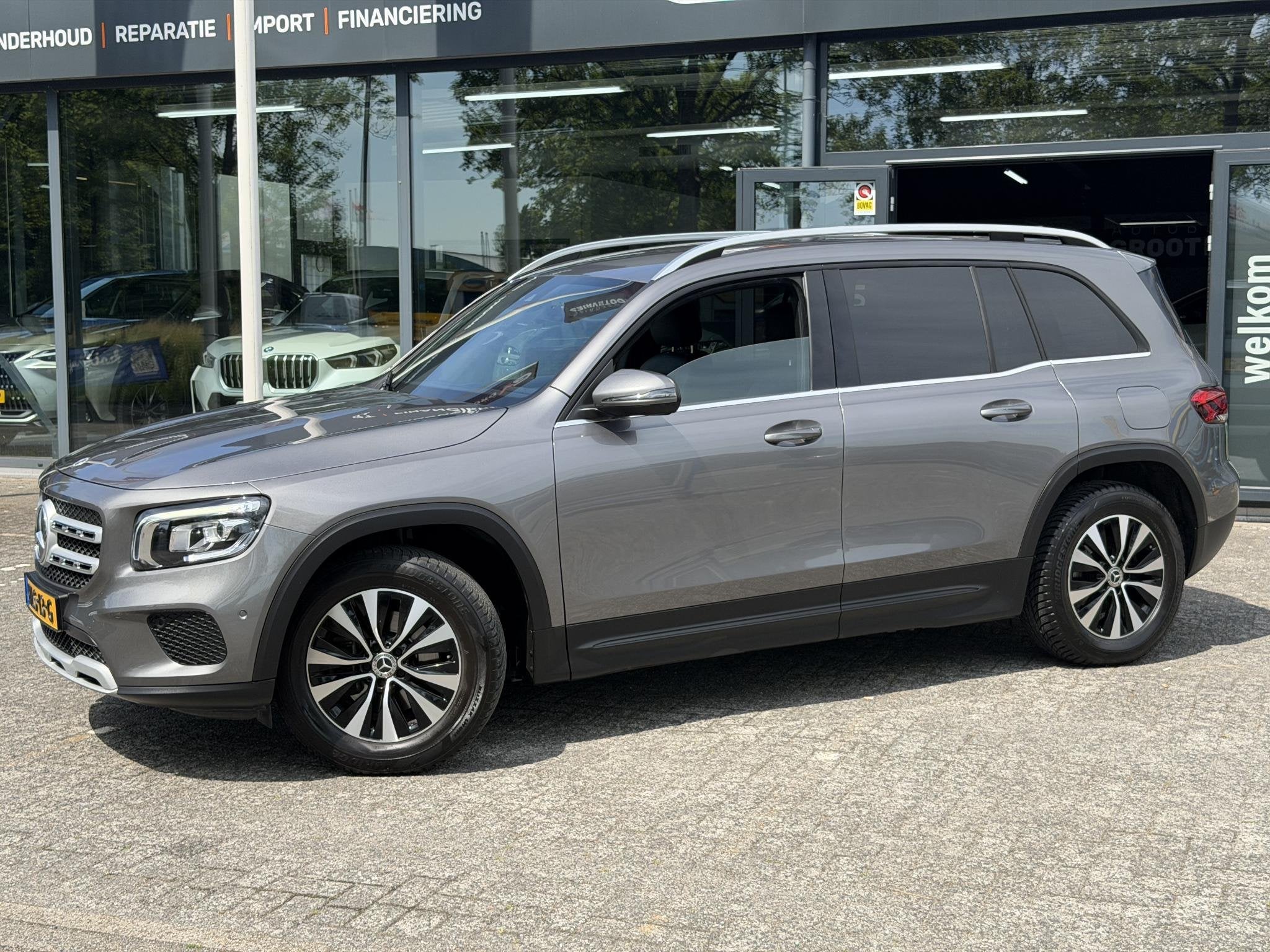 Mercedes-Benz GLB 180 Premium Plus, 136 pk, Gebruikt, 4 cilinders, Leder en Stof