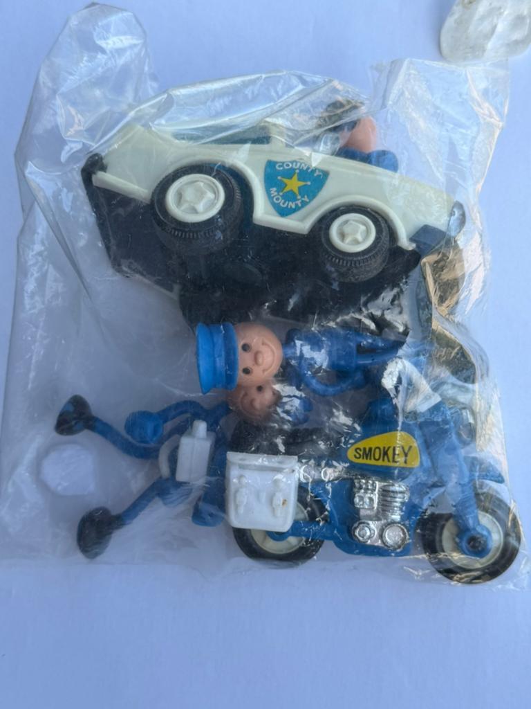 Vintage Fisher-Price Husky Helpers politieauto en figuurset, Ophalen of Verzenden, Zo goed als nieuw